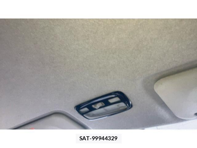 Toyota HIACE WAGON 2013-04 8245376-26