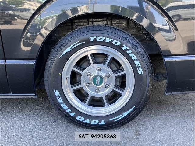 Toyota HIACE WAGON 2018-04 8245370-16