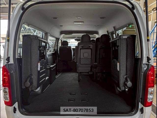 Toyota HIACE WAGON 2026-06 8245368-12