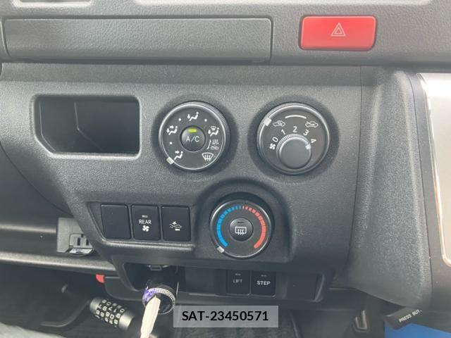 Toyota HIACE WAGON 2021-09 8245371-25