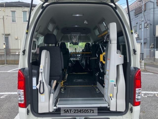 Toyota HIACE WAGON 2021-09 8245371-6