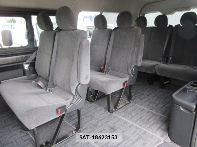 Toyota HIACE WAGON 2021-09 8314713-15