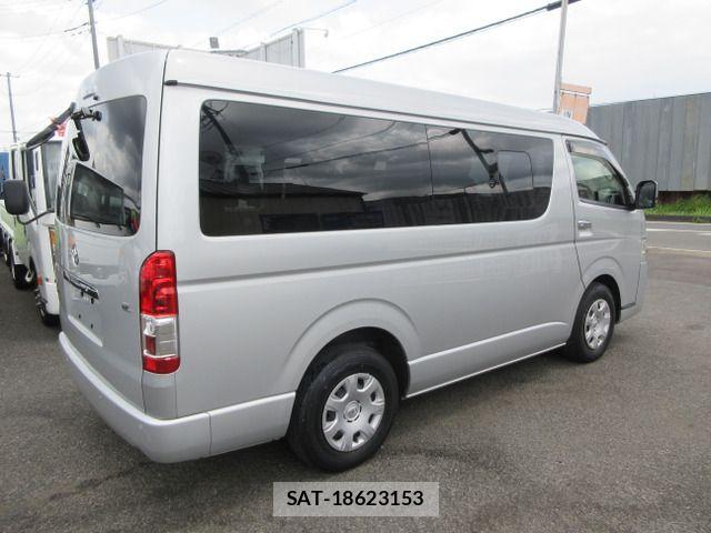 Toyota HIACE WAGON 2021-09 8314713-7