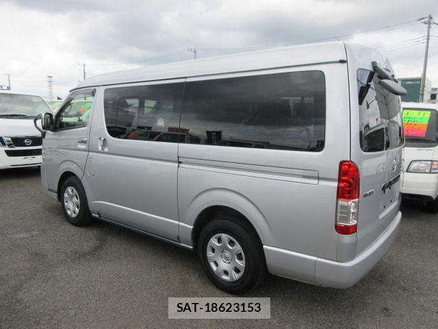 Toyota HIACE WAGON 2021-09 8314713-8
