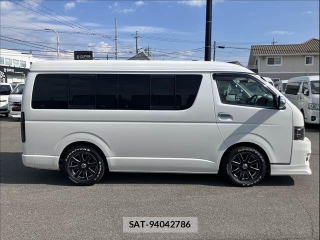 Toyota HIACE WAGON 2010-12 8314716-18