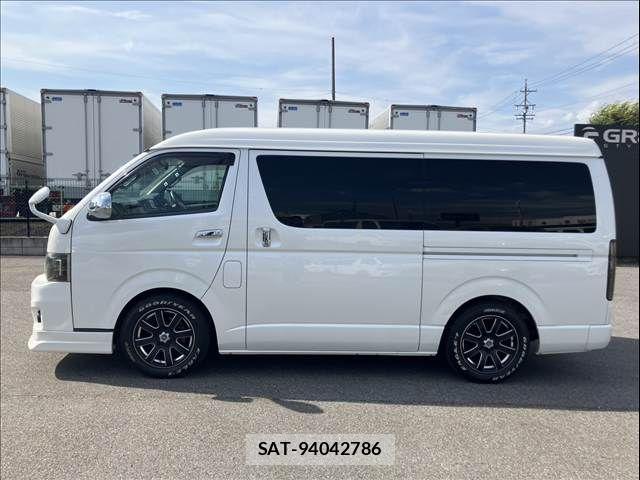 Toyota HIACE WAGON 2010-12 8314716-19