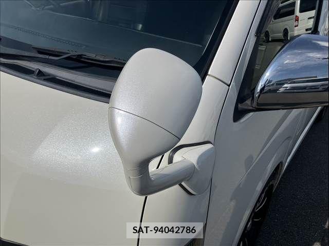 Toyota HIACE WAGON 2010-12 8314716-25