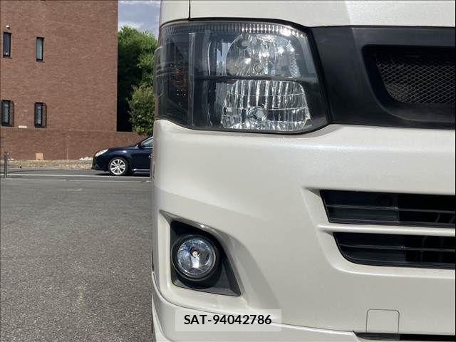 Toyota HIACE WAGON 2010-12 8314716-8