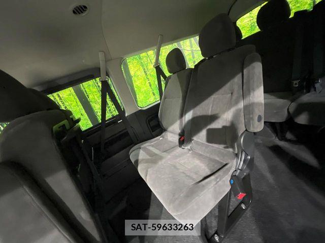 Toyota HIACE WAGON 2023-04 8314711-10