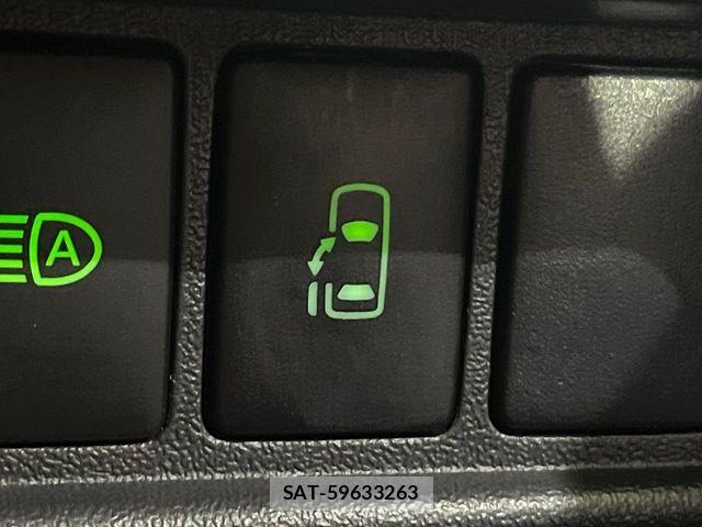 Toyota HIACE WAGON 2023-04 8314711-4