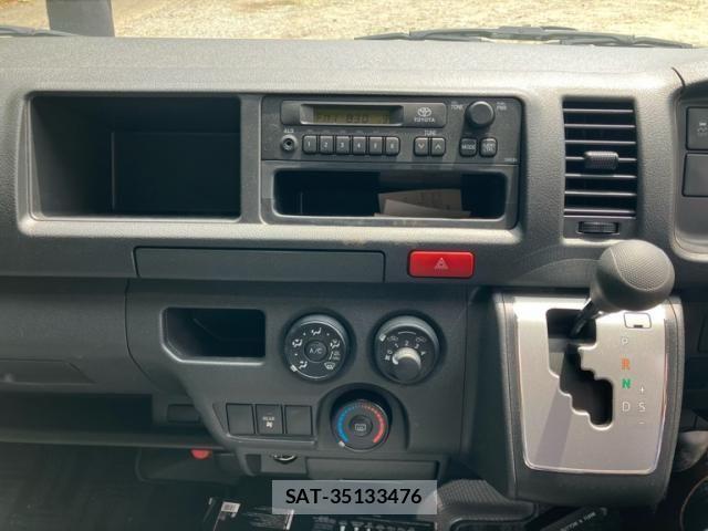 Toyota HIACE WAGON 2017-04 8314714-23