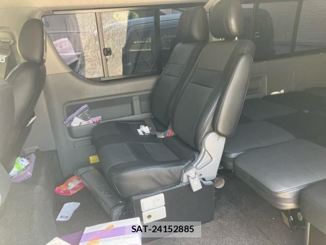 Toyota HIACE WAGON 2010-03 8314715-12