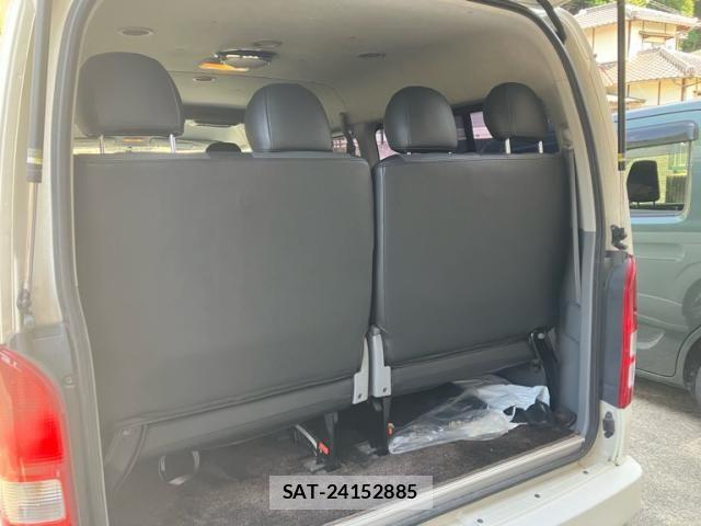 Toyota HIACE WAGON 2010-03 8314715-17
