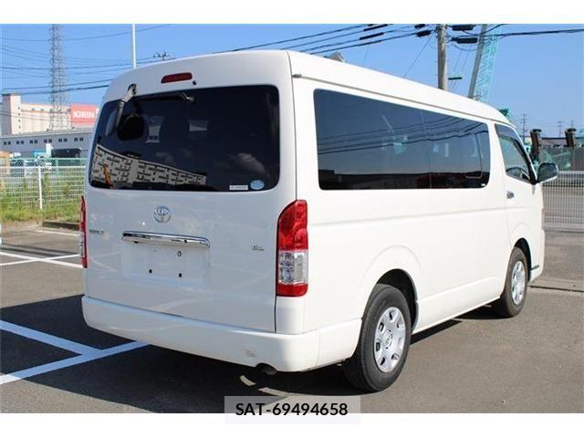 Toyota HIACE WAGON 2015-02 8336103-9