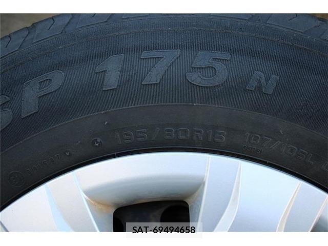 Toyota HIACE WAGON 2015-02 8336103-23