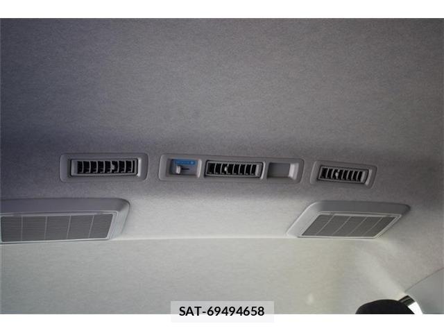 Toyota HIACE WAGON 2015-02 8336103-4