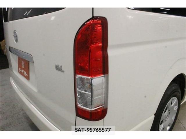 Toyota HIACE WAGON 2019-06 8336098-20