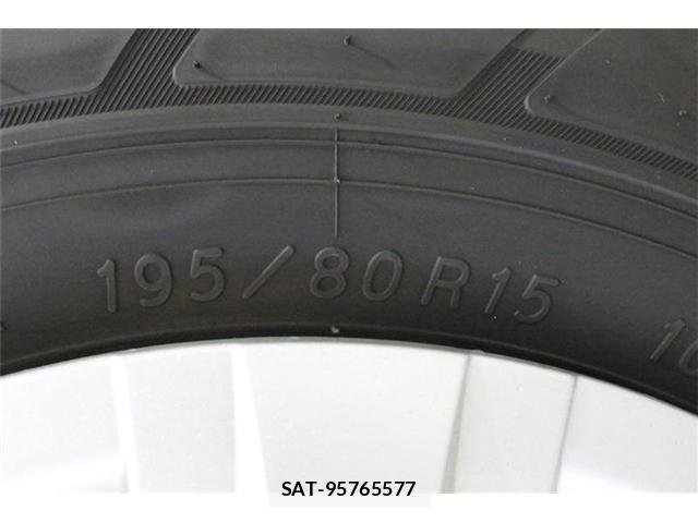Toyota HIACE WAGON 2019-06 8336098-23