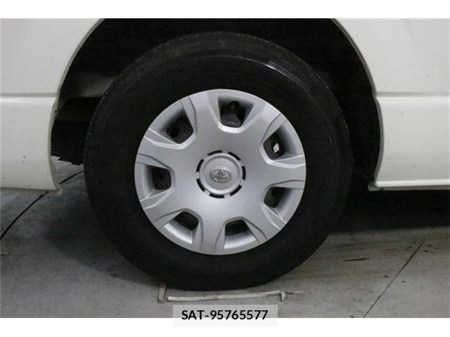 Toyota HIACE WAGON 2019-06 8336098-27