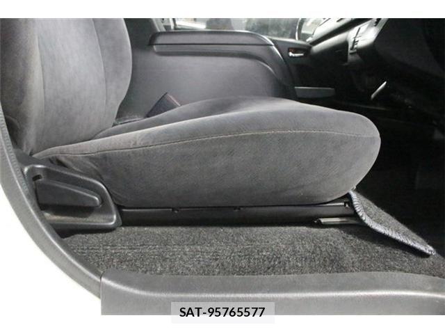 Toyota HIACE WAGON 2019-06 8336098-29