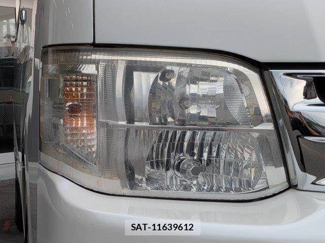 Toyota HIACE WAGON 2011-10 8336105-21