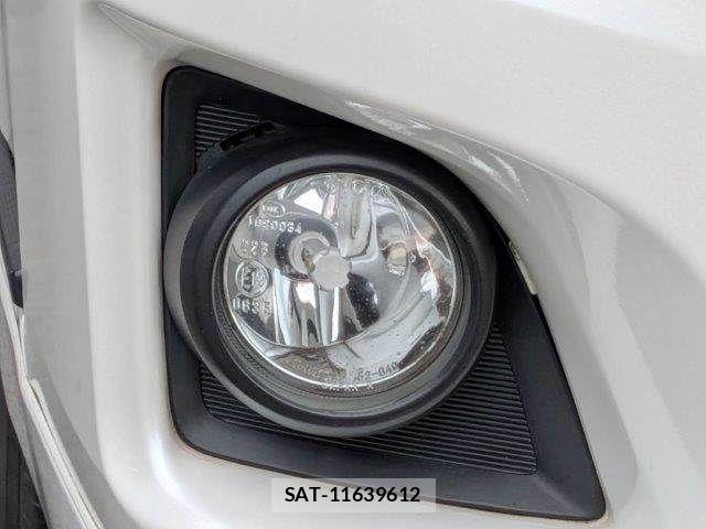 Toyota HIACE WAGON 2011-10 8336105-23