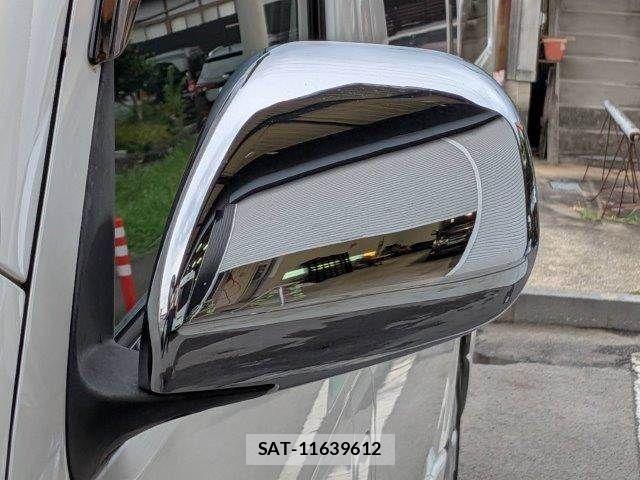 Toyota HIACE WAGON 2011-10 8336105-24