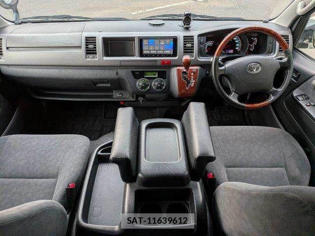 Toyota HIACE WAGON 2011-10 8336105-2