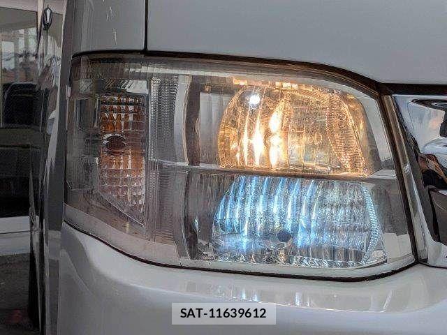 Toyota HIACE WAGON 2011-10 8336105-29