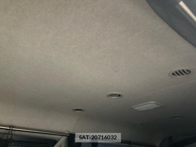 Toyota HIACE WAGON 2023-06 8336095-5