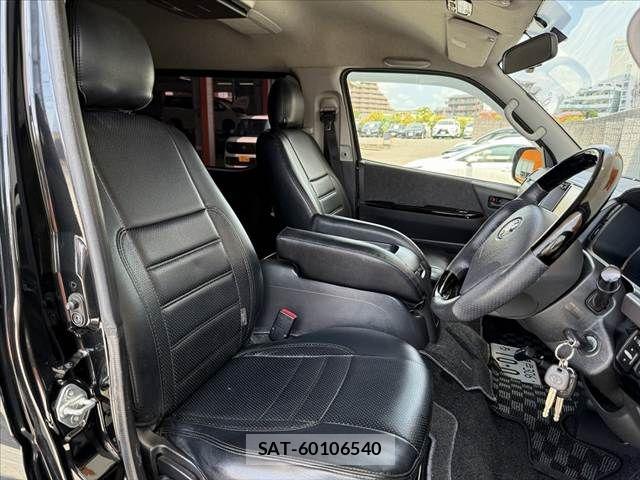Toyota HIACE WAGON 2013-01 8336104-15