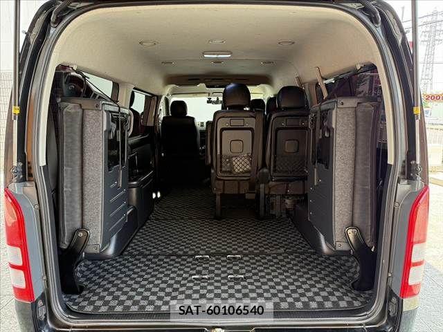 Toyota HIACE WAGON 2013-01 8336104-19