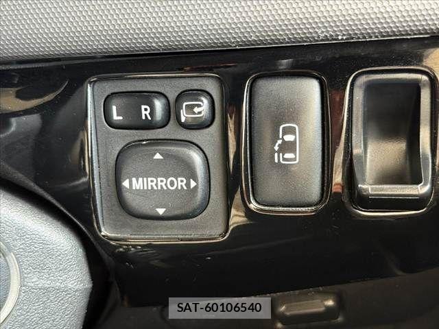 Toyota HIACE WAGON 2013-01 8336104-27
