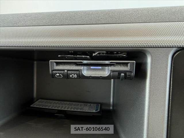 Toyota HIACE WAGON 2013-01 8336104-6