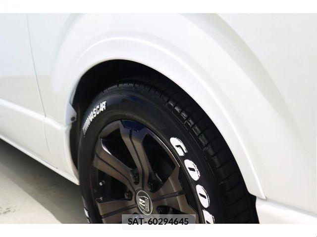 Toyota HIACE WAGON 2023-01 8354613-18