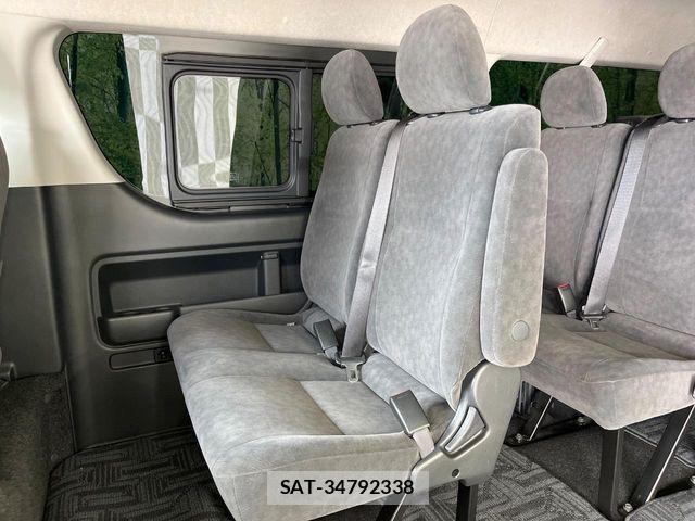 Toyota HIACE WAGON 2022-12 8366190-9