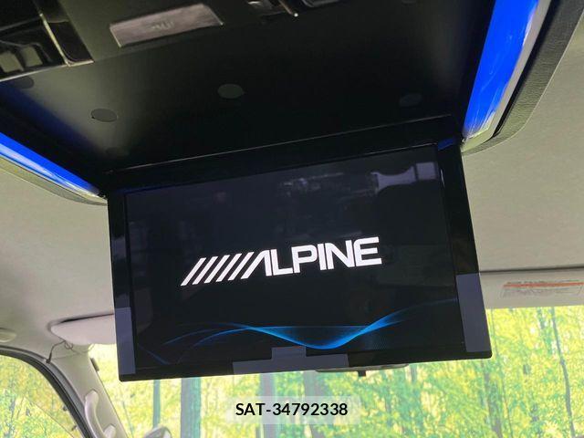 Toyota HIACE WAGON 2022-12 8366190-3
