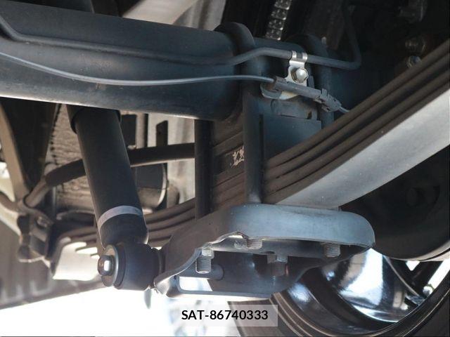Toyota HIACE WAGON 2023-01 8366187-10
