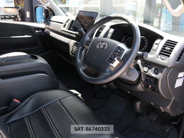 Toyota HIACE WAGON 2023-01 8366187-11