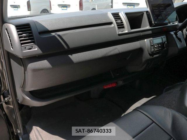 Toyota HIACE WAGON 2023-01 8366187-12