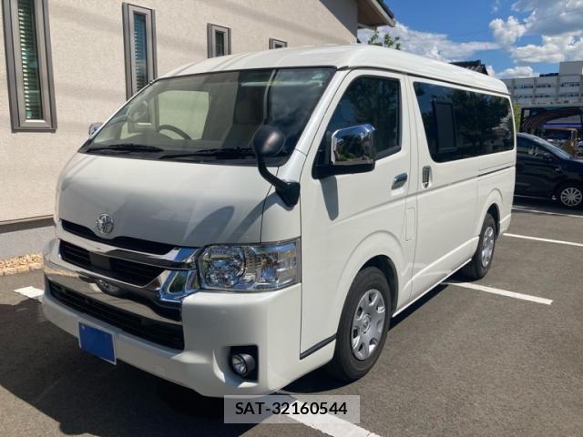 Toyota HIACE WAGON 2024-03 8371714-0