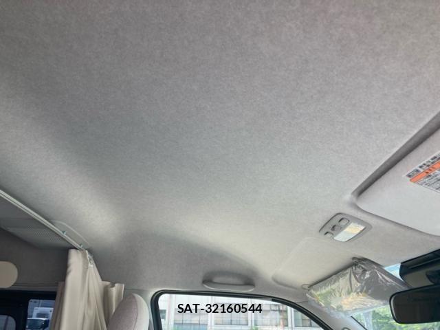 Toyota HIACE WAGON 2024-03 8371714-12