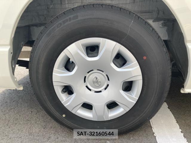 Toyota HIACE WAGON 2024-03 8371714-6