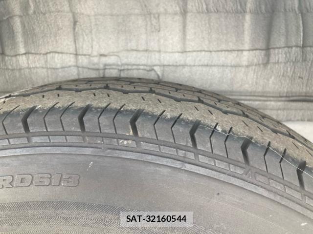 Toyota HIACE WAGON 2024-03 8371714-7