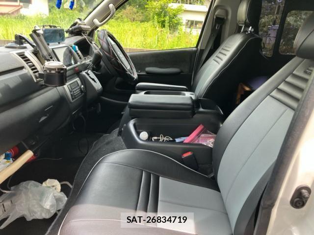 Toyota HIACE WAGON 2018-08 8371715-9
