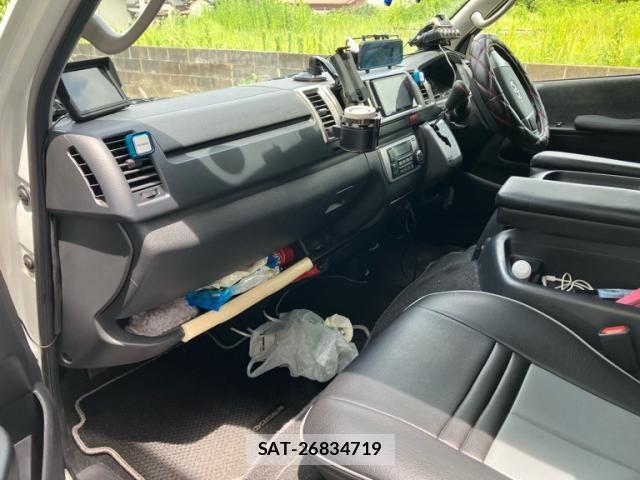 Toyota HIACE WAGON 2018-08 8371715-10