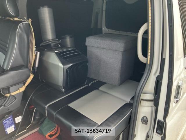 Toyota HIACE WAGON 2018-08 8371715-14