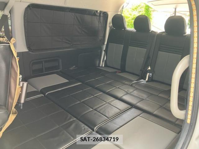 Toyota HIACE WAGON 2018-08 8371715-23