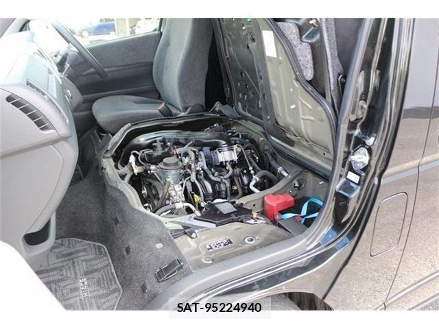 Toyota HIACE WAGON 2024-04 8412729-19