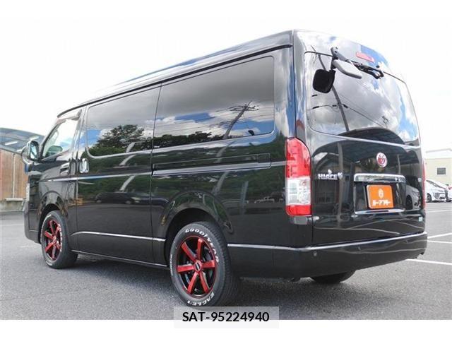 Toyota HIACE WAGON 2024-04 8412729-22